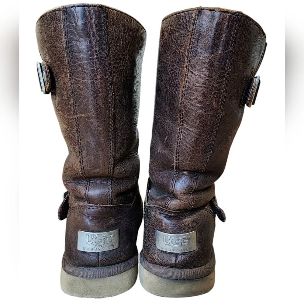 UGG Kensington Toast Brown Leather Boots, waterproof, sheepskin lining, size 8